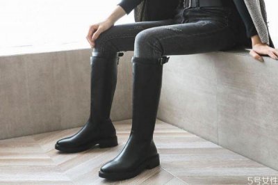 ​骑士靴适合多高的人穿 骑士靴和马丁靴的区别