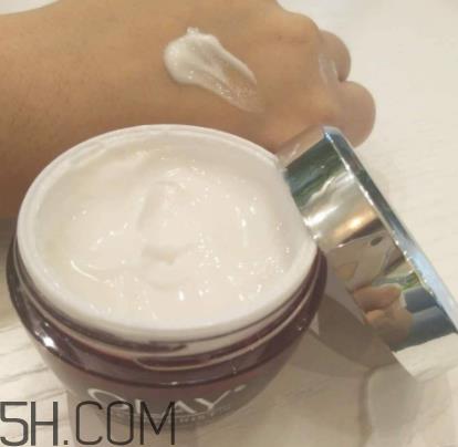 Olay小脸面霜适合秋冬吗?适合油皮吗? Olay小脸面霜适合秋冬吗?适合油皮吗?