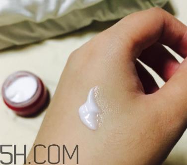 Olay小脸面霜适合秋冬吗?适合油皮吗? Olay小脸面霜适合秋冬吗?适合油皮吗?