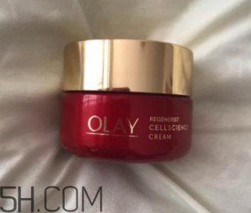 ​Olay小脸面霜适合秋冬吗？适合油皮吗？