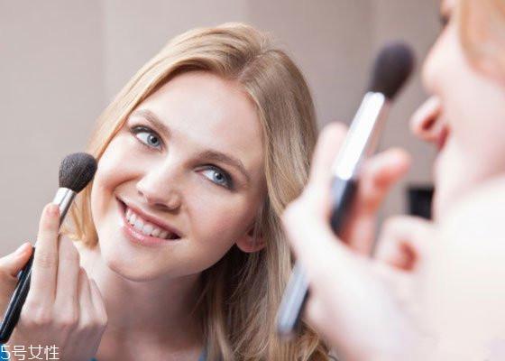 眉毛什么颜色最洋气 六种眉笔颜色解析