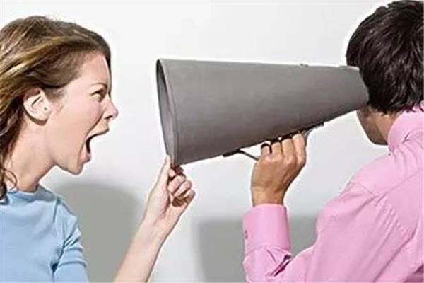 恋爱冷暴力的危害 恋爱冷暴力怎么解决 恋爱冷暴力的危害 恋爱冷暴力怎么解决