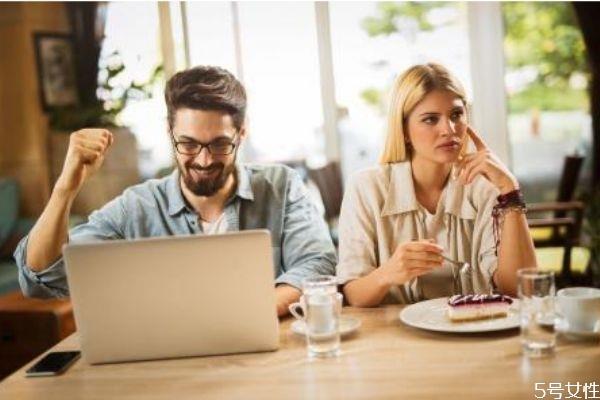 第一次约会男生满意的表现 第一次见面后有戏表现 第一次约会男生满意的表现 第一次见面后有戏表现