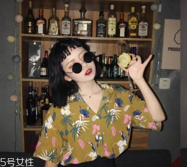 复古衬衫怎么搭配 给你活力满满的夏天