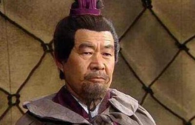 ​曹操的三个谋士谁更厉害一些?是荀攸吗？