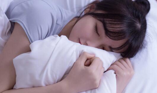 男女在一起多久可以滚床单