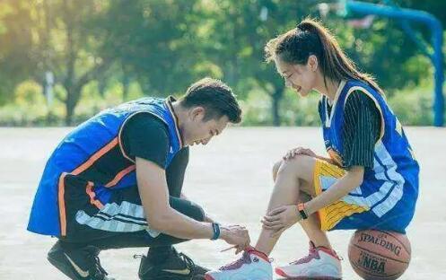 打篮球的男生不够吸引人