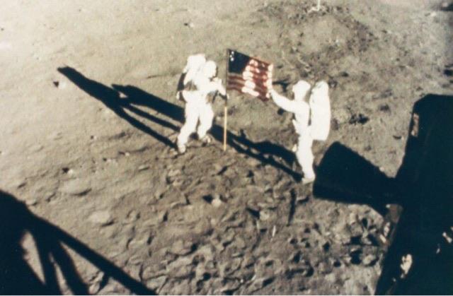 探秘阿波罗登月到底是真是假?美国真的伪造了登月事件吗?  2