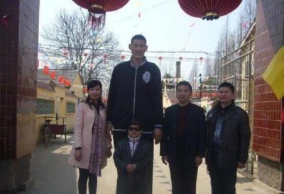 ​自然生长的巨人赵亮，巨人赵亮差点成为另一个姚明