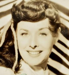 ​宝莲&middot;高黛活了多少岁？去世时在哪一年？