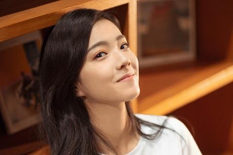 女孩子下班了聊点什么?女生说刚下班的聊天回复1