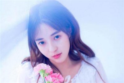 ​女生对我时冷时热怎么回事？是把我当备胎吗？