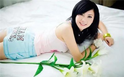 ​青涩的爱情唯美诗句 清风轻拂柳丝舞