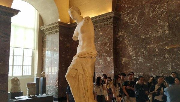 探秘断臂维纳斯多高，断臂维纳斯的意义价值  1