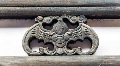 ​建筑物上雕刻蝙蝠的寓意（为什么要在建筑上雕刻蝙蝠）