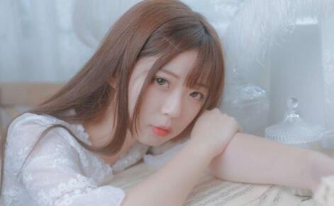 分手一个月女生的心理3