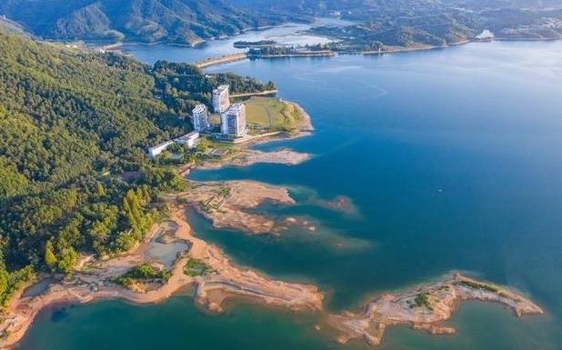 探秘安徽神秘湖泊湖水时隐时现 是地理现象造成(比较神奇)  3