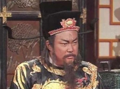 ​揭秘：历史上的包青天脸上真有月牙印记吗？