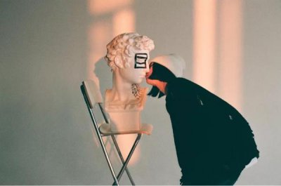 ​晚上和女孩子聊些什么？晚上找女孩子聊天话题