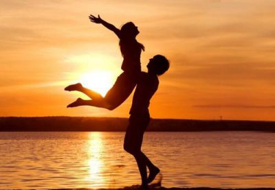 ​男生和女生约会时该聊什么？