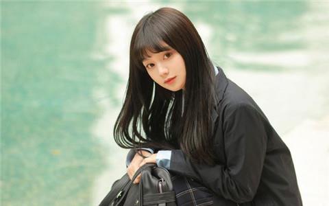 如何撩高冷的女孩子？