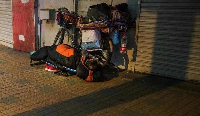 一位退休副省长镜头中的城中村