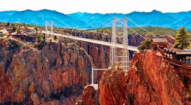 世界10大索桥，中国有4个上榜，你能猜全吗？