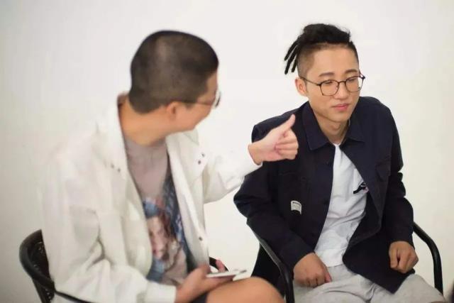 一位脱口秀演员的面相：两腮无肉，麻子脸
