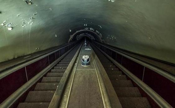 世界上“最恐怖”的三大隧道，其中一个就在中国，游客：太诡异