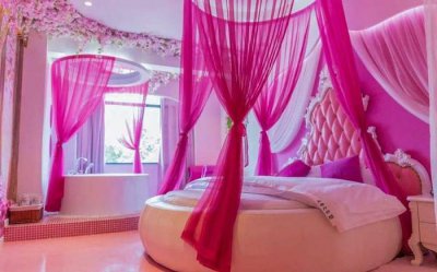 ​情侣酒店中，水床里面装的水有什么特别之处？难怪觉得特别舒服