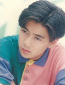 ​6张林志颖的年轻照里，只有一张是假的，你能找出来吗？