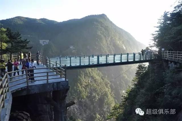 中国最恐怖的“十大”栈道，你想试试哪个？