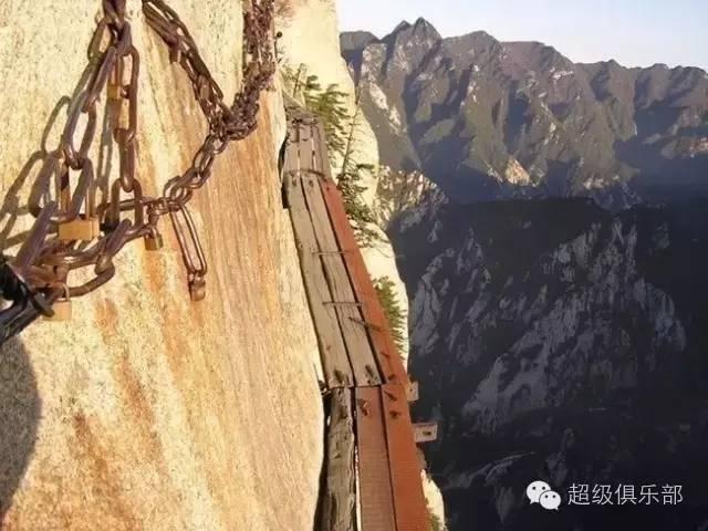 中国最恐怖的“十大”栈道，你想试试哪个？