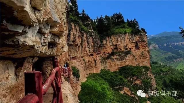 中国最恐怖的“十大”栈道，你想试试哪个？