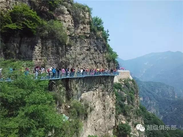 中国最恐怖的“十大”栈道，你想试试哪个？