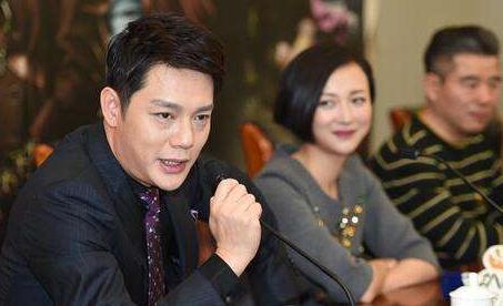 五位嫁给军人的女星，第一位令人向往，图5亲手捧红前夫后离婚