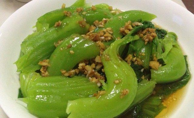 在广东茂名，茂名人年夜饭的菜单，你吃过几种？