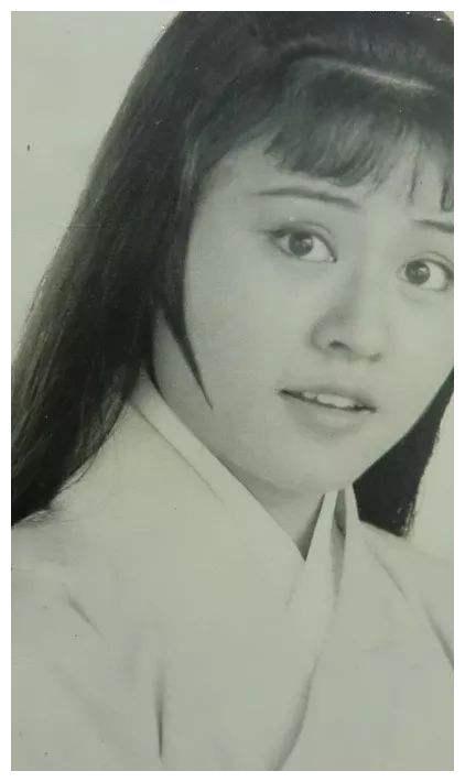 最早的杨过与小龙女,一天死五次,太胖被嘲笑,好惨的姑徒二人