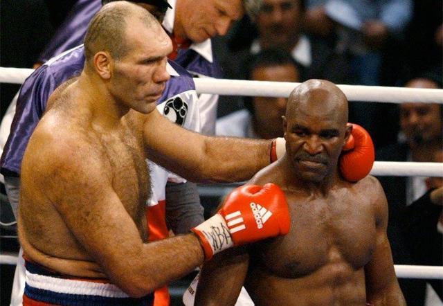 最恐怖俄罗斯拳王！头骨是普通人的3倍，曾打败拳王霍利菲尔德