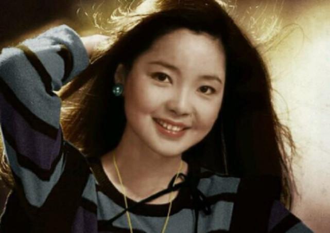 她是邓丽君的偶像，今在睡梦中离去，网友：再见了！