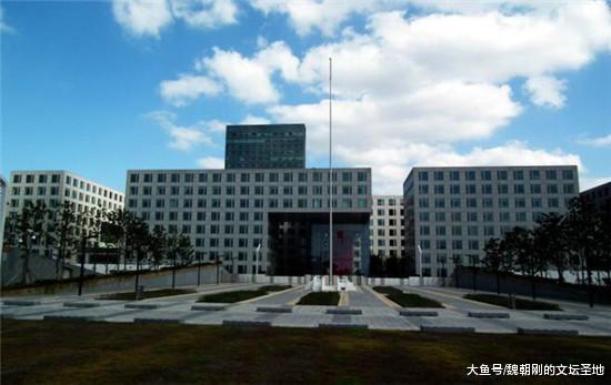 中国各大城市政府办公大楼: 成都最奢华, 武汉最低调, 广州最亲切