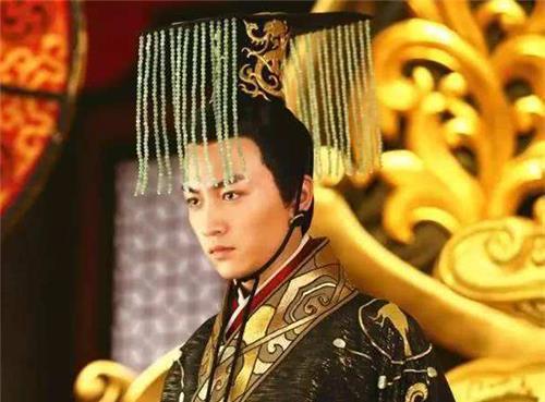 中国最“罕见”的4个姓氏，个个霸气无比，连起来组成了一句成语