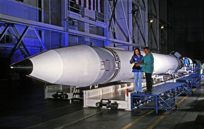 中国新型反导系统,领先美国一代,由最强核弹改装