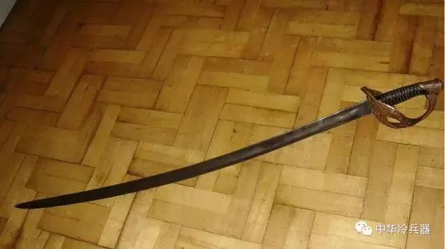 从“折腕老手”到“巴顿剑”，美军骑兵刀究竟是垃圾还是神兵？