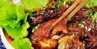 10种猪肘的做法大全 卤焖酱烧炖