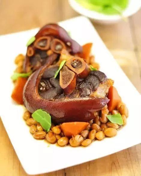 10种猪肘的做法大全 卤焖酱烧炖