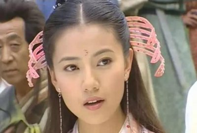 ​倚天屠龙最悲情女子，周芷若垫底，小昭蛛儿随后