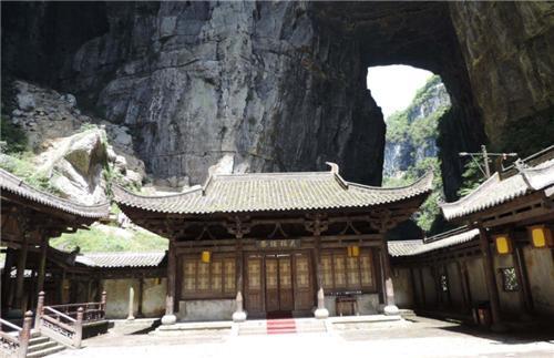 中国最牛四合院，不在北京，而在一处悬崖秘境中，专家：估值20亿