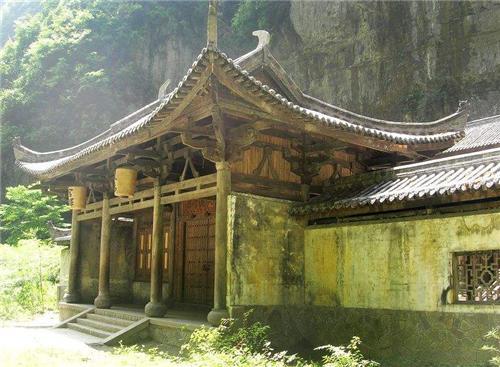 中国最牛四合院，不在北京，而在一处悬崖秘境中，专家：估值20亿