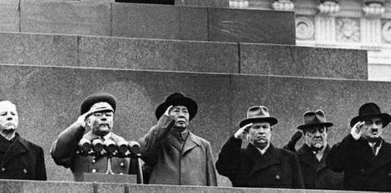 苏联洲际导弹爆炸, 顺手带走了1位元帅和40多名专家